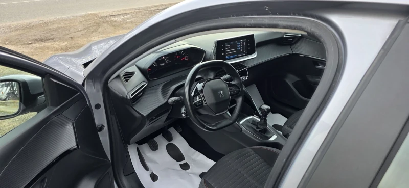 Peugeot 208 1.5 Hdi-Active-Euro 6, снимка 11 - Автомобили и джипове - 53581243