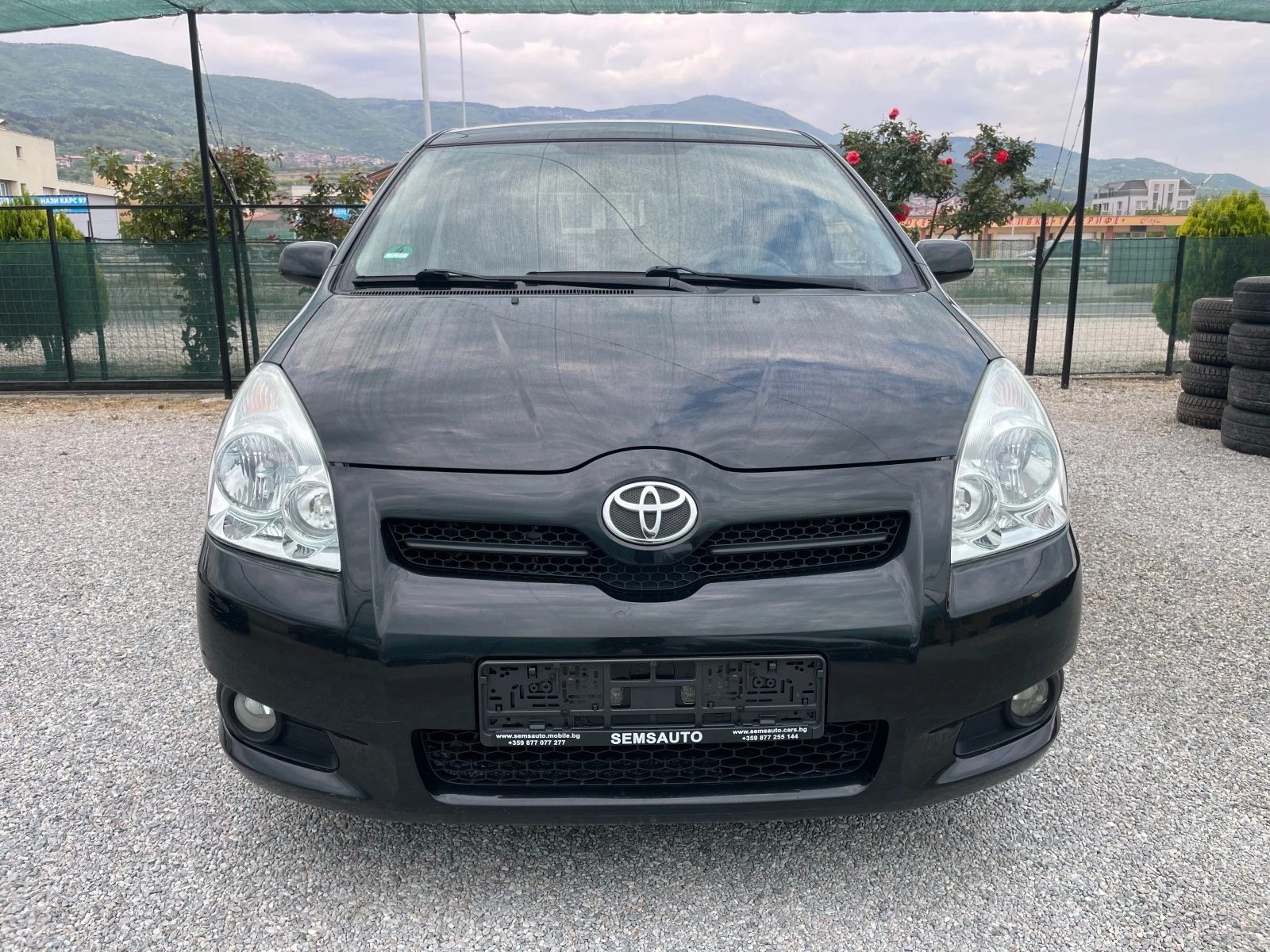 Toyota Corolla verso 2.2 D-4D - изображение 2