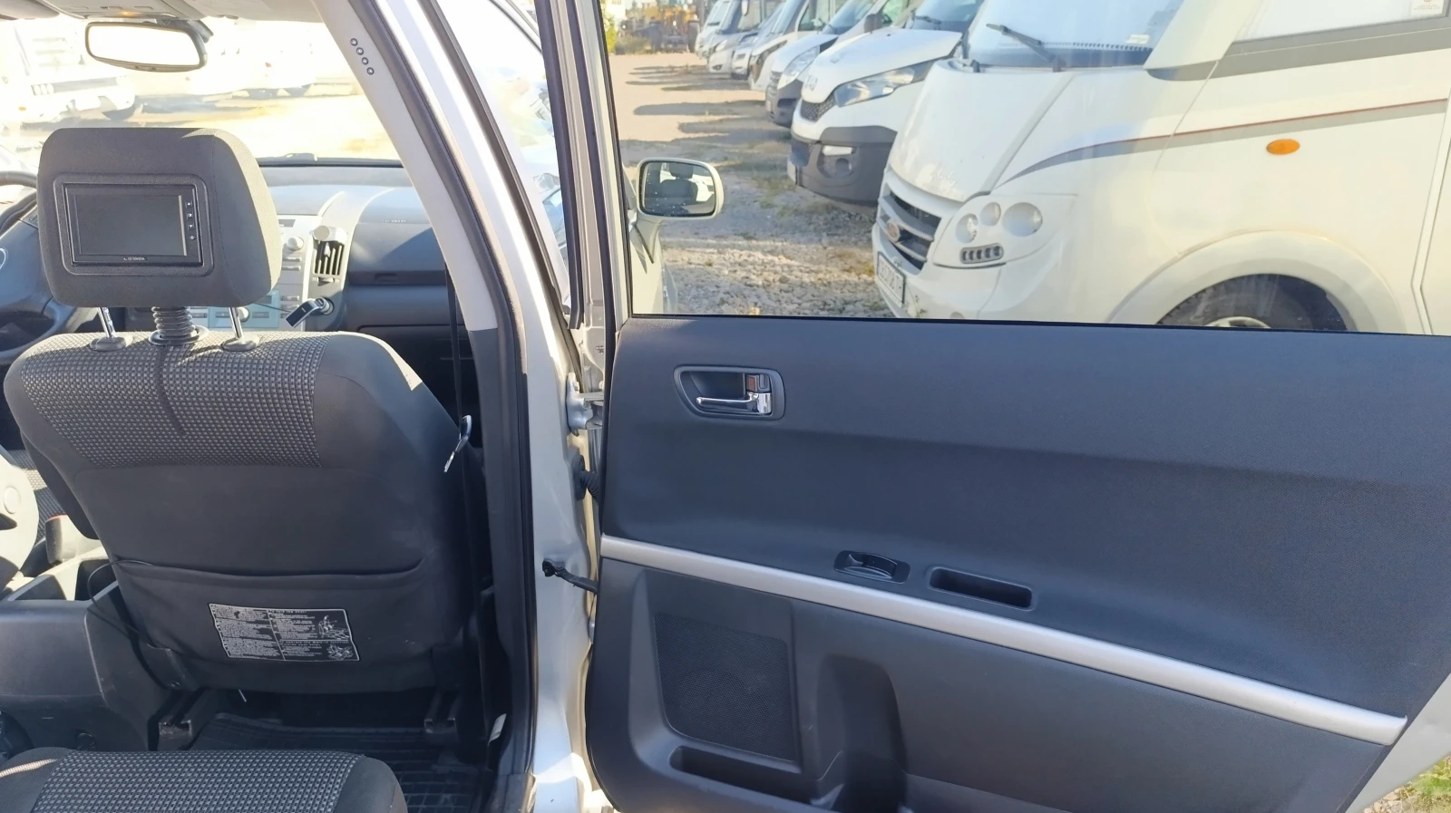 Toyota Corolla verso D-CAT - изображение 6