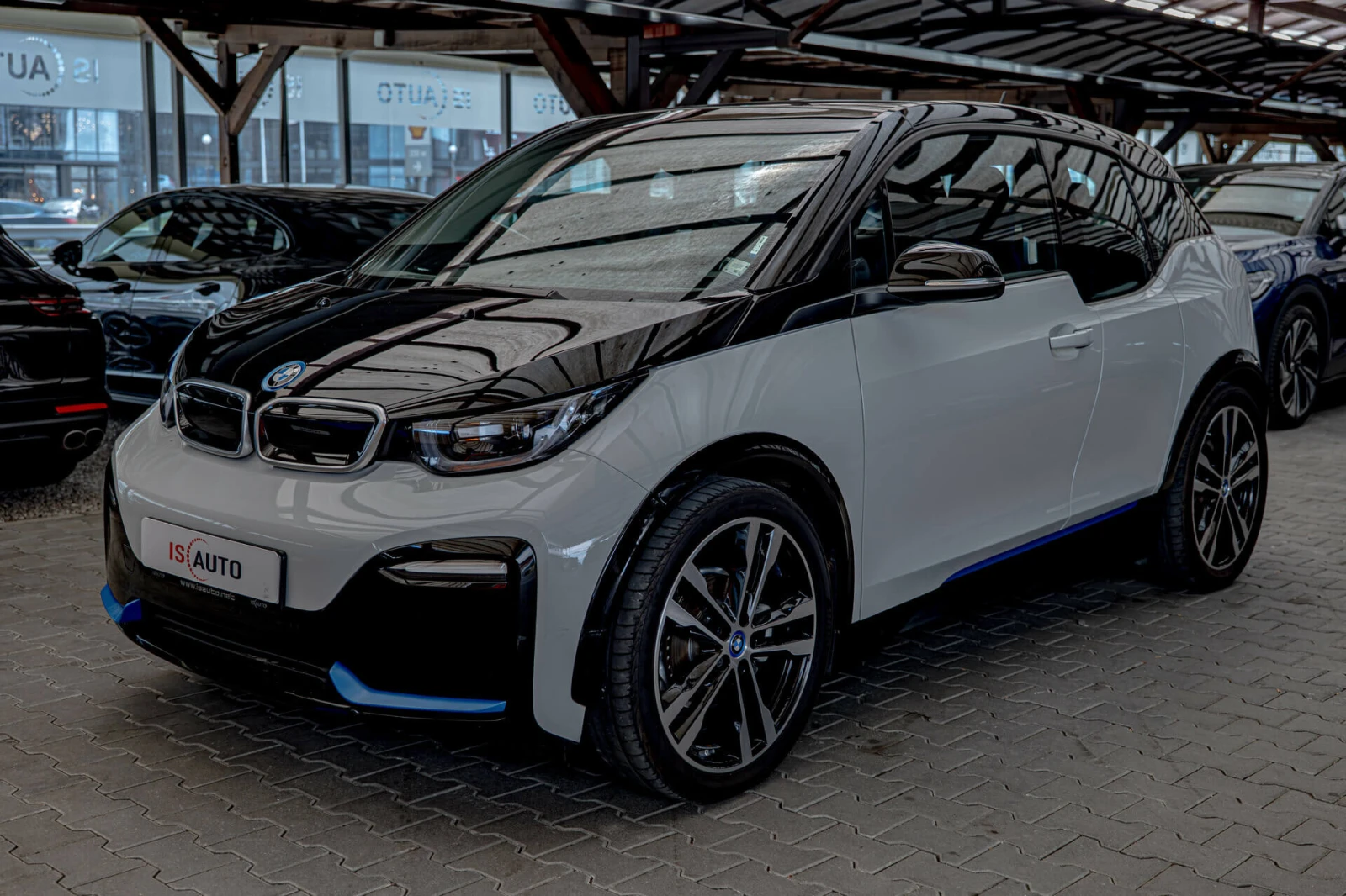 BMW i3 S/120ah/Adaptive LED/PDC - изображение 3