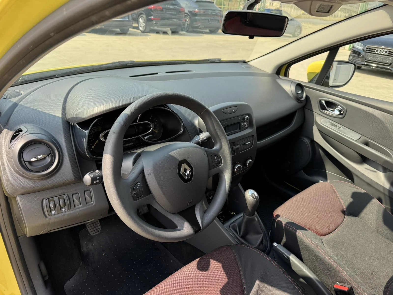 Renault Clio 1.5* 75ps* kлиматик - изображение 9