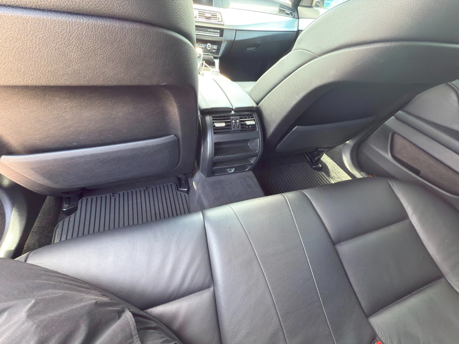 BMW 530 3.0D xDrive - изображение 9