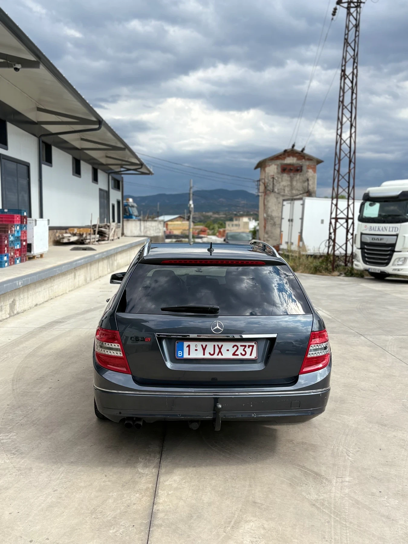 Mercedes-Benz 220  - изображение 7