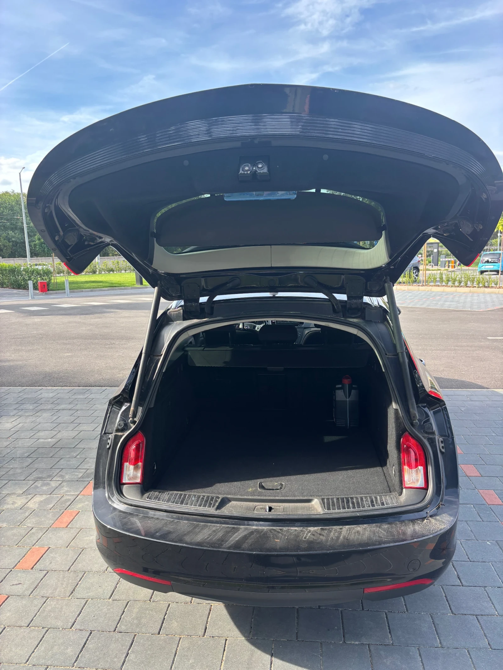 Opel Insignia 2.0 CDTI - изображение 8