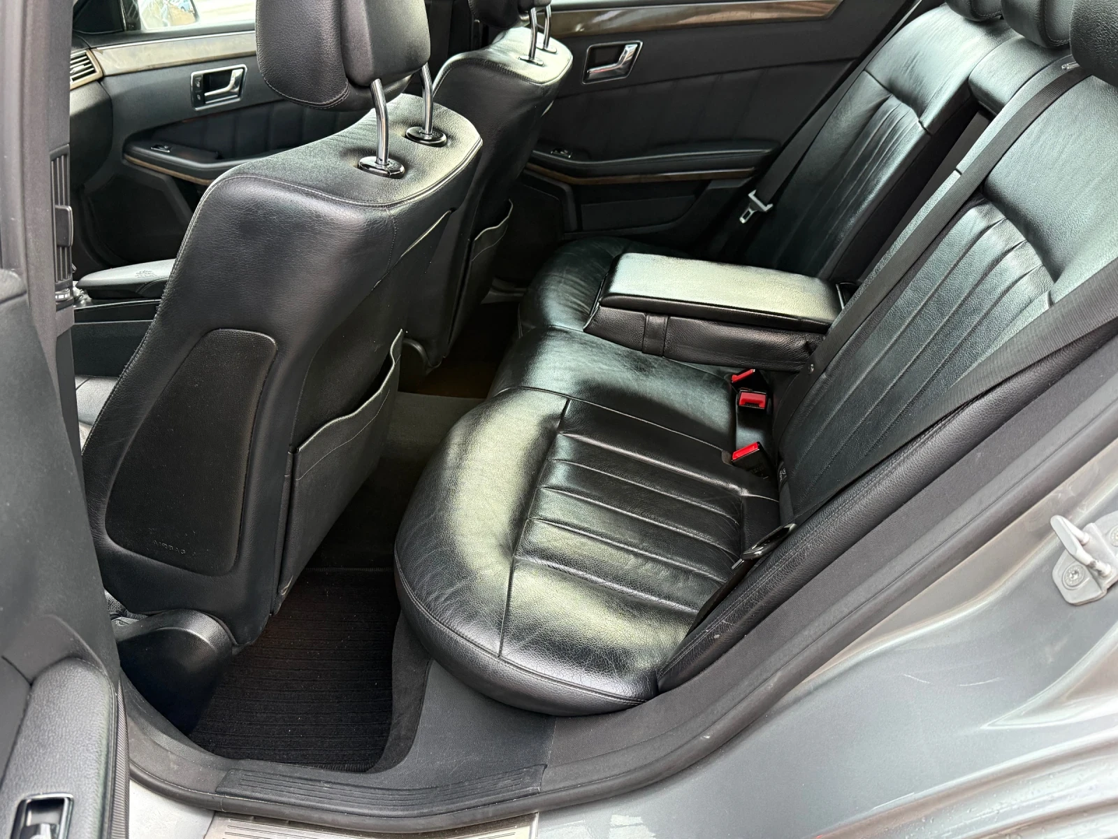 Mercedes-Benz E 250 2.2CDI - изображение 9