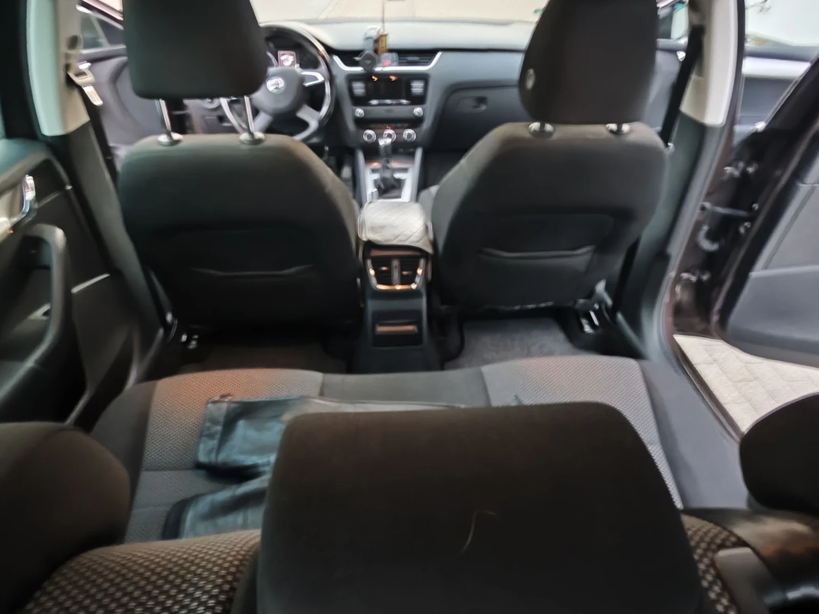 Skoda Octavia 1.4 TSI G-Tec, снимка 13 - Автомобили и джипове - 53758577