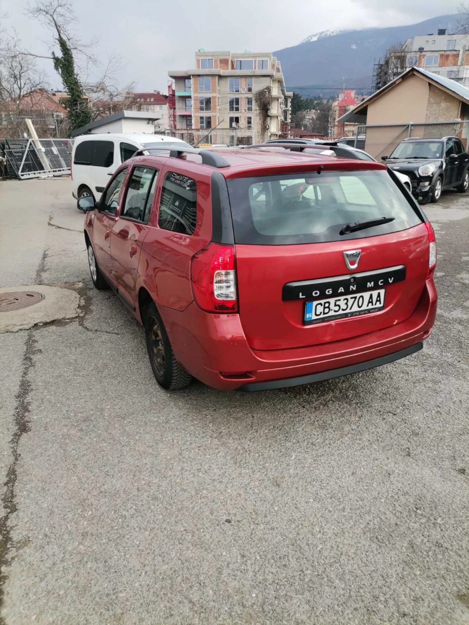 Dacia Logan 1.5dci, снимка 4 - Автомобили и джипове - 53975190