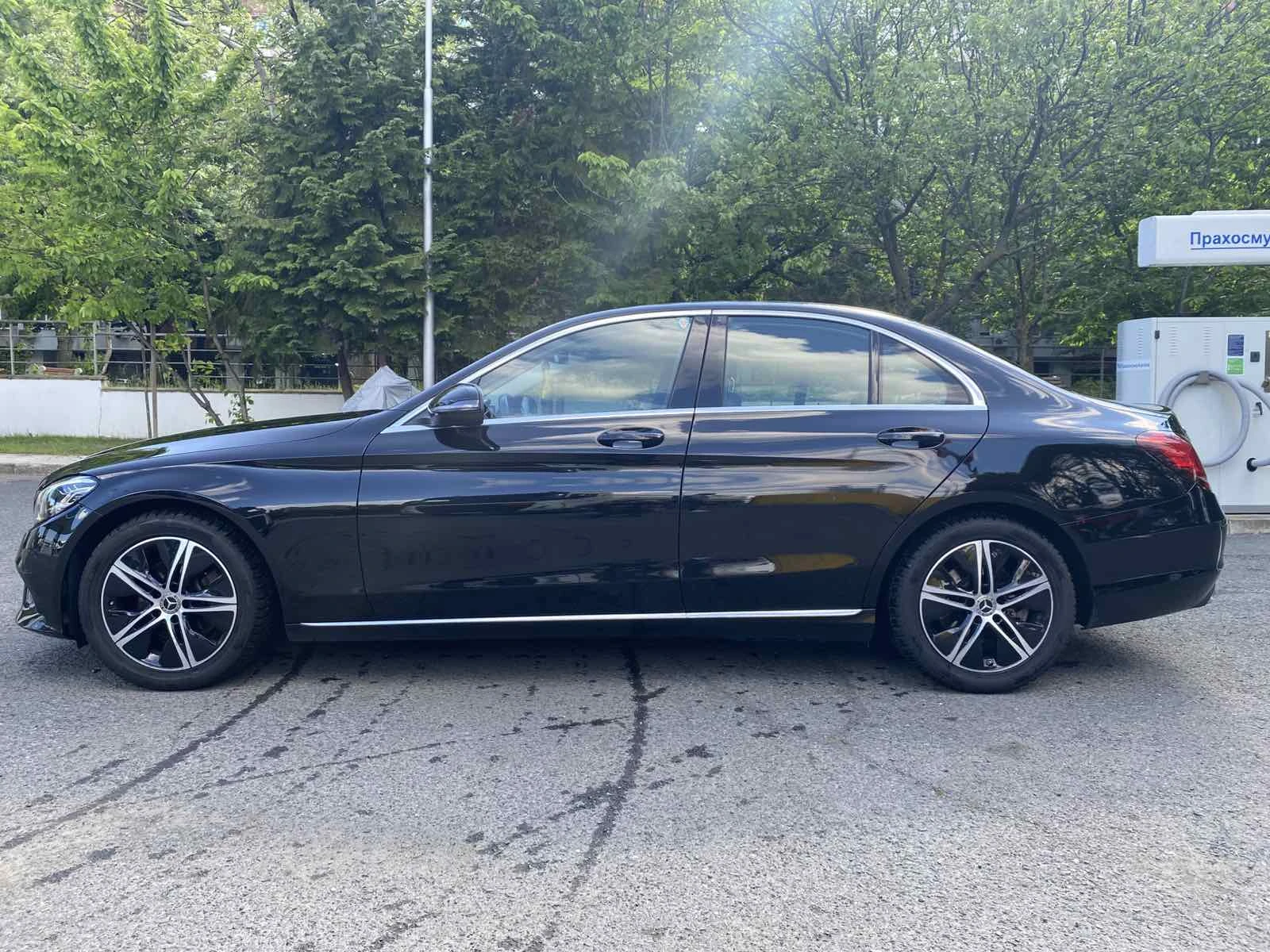 Mercedes-Benz C 220, снимка 8 - Автомобили и джипове - 54610091