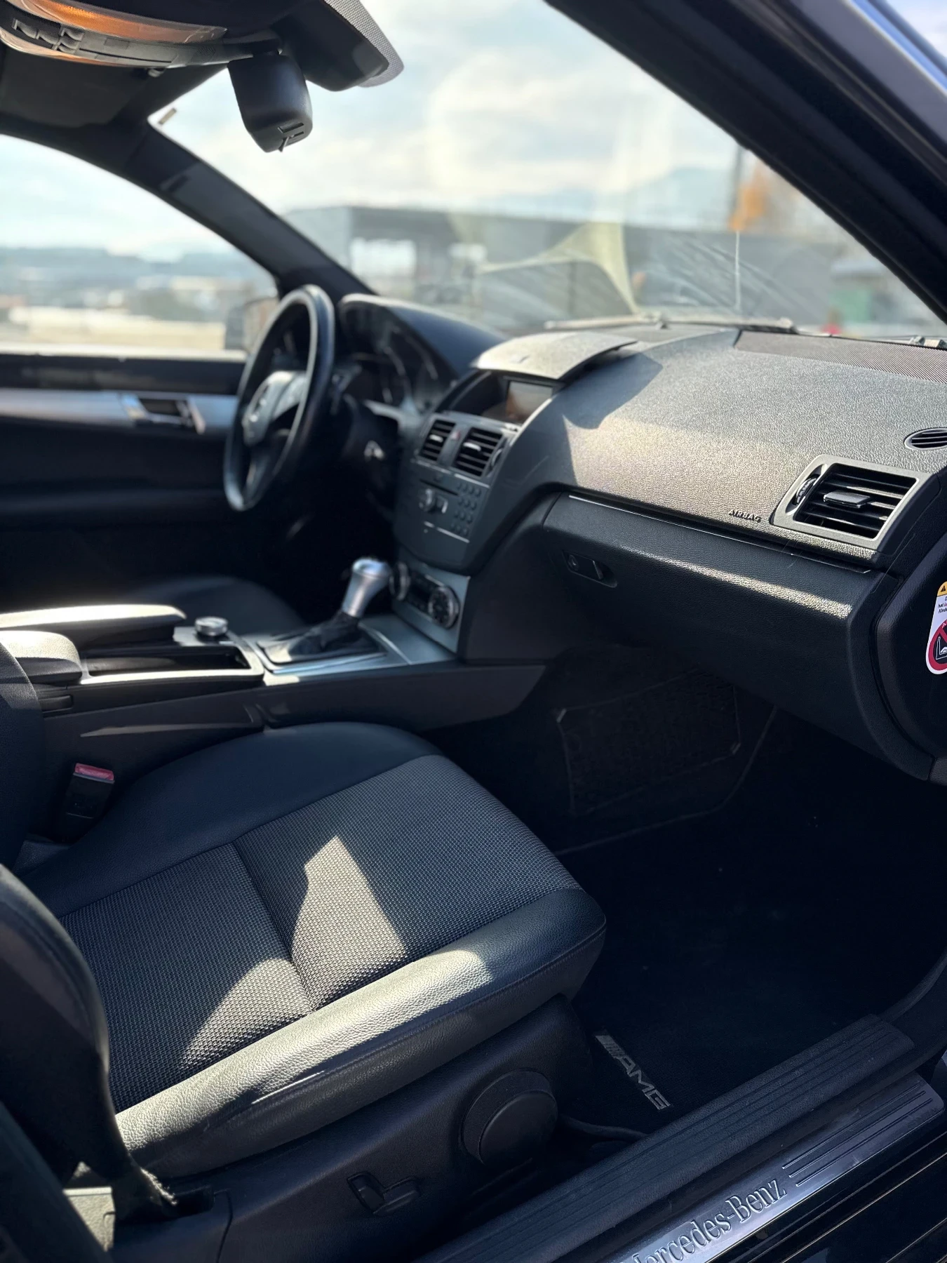 Mercedes-Benz C 180 Kompressor, снимка 12 - Автомобили и джипове - 54740490
