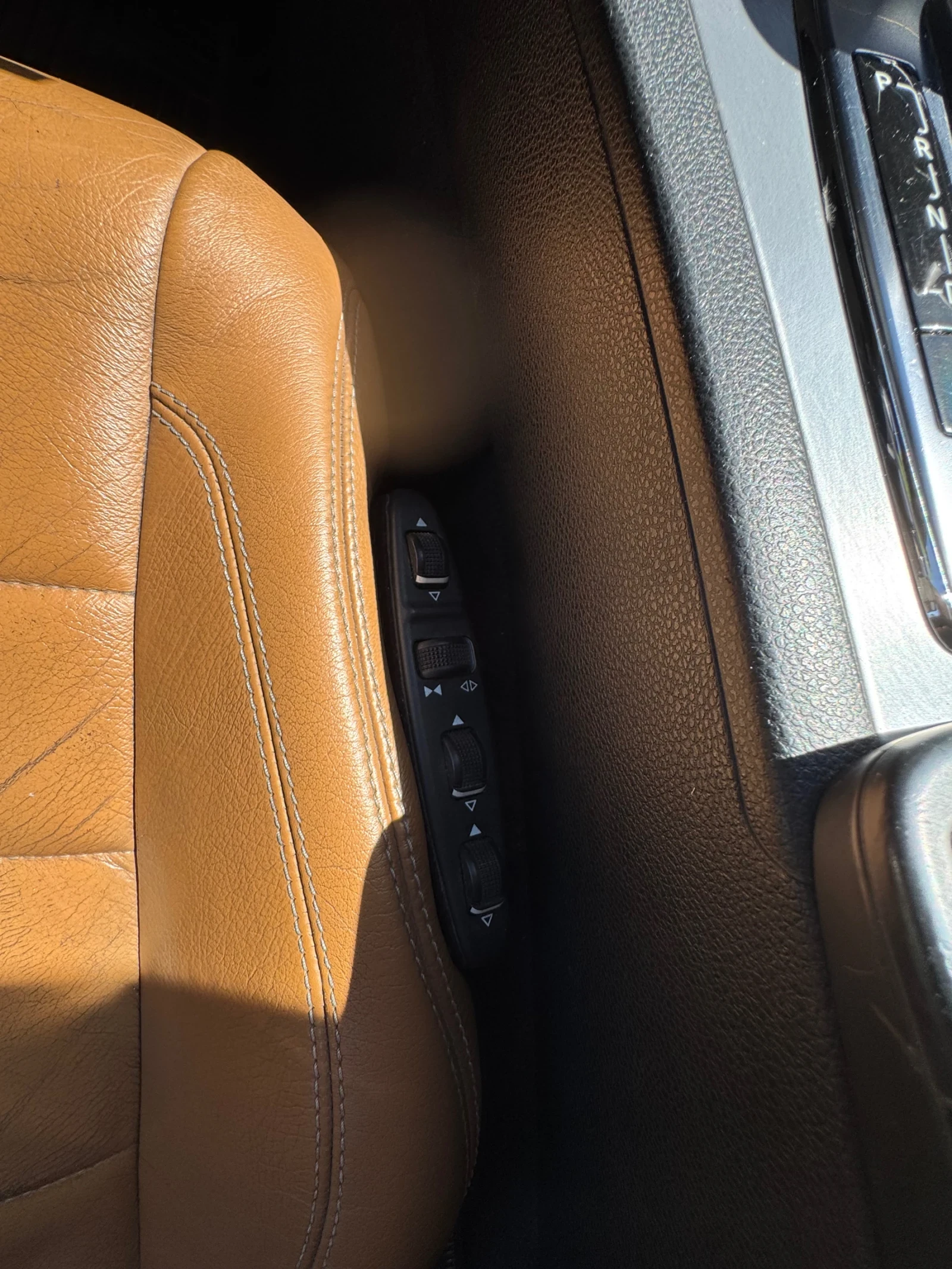 Mercedes-Benz E 350 CDI* AMG LINE* 7G-TRONIC* COUPE, снимка 8 - Автомобили и джипове - 54743042