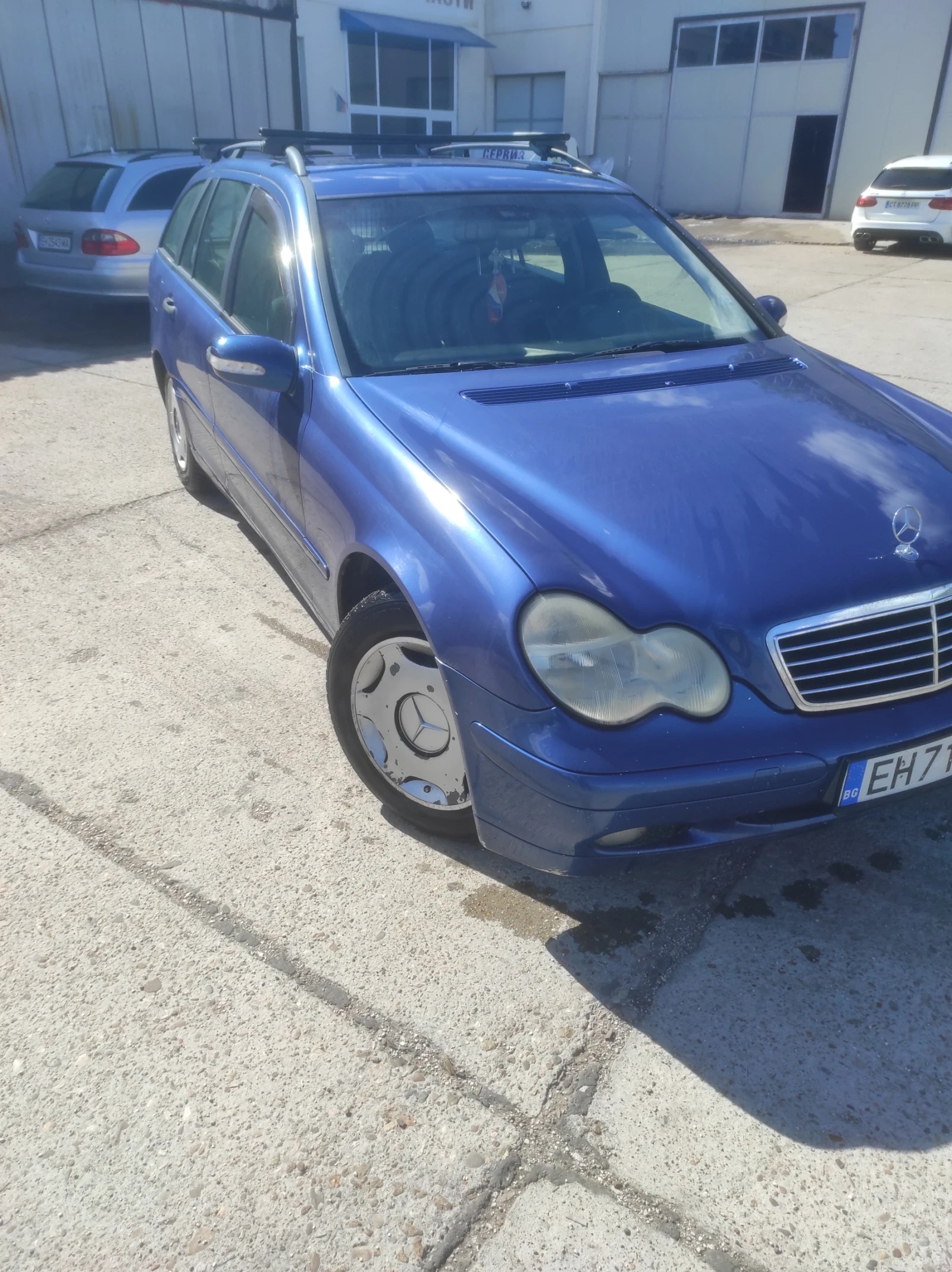 Mercedes-Benz C 220, снимка 2 - Автомобили и джипове - 54755660