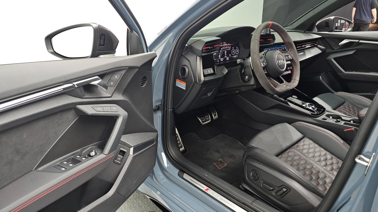 Audi Rs3 2.5 TFSI quattro, снимка 10 - Автомобили и джипове - 55460541
