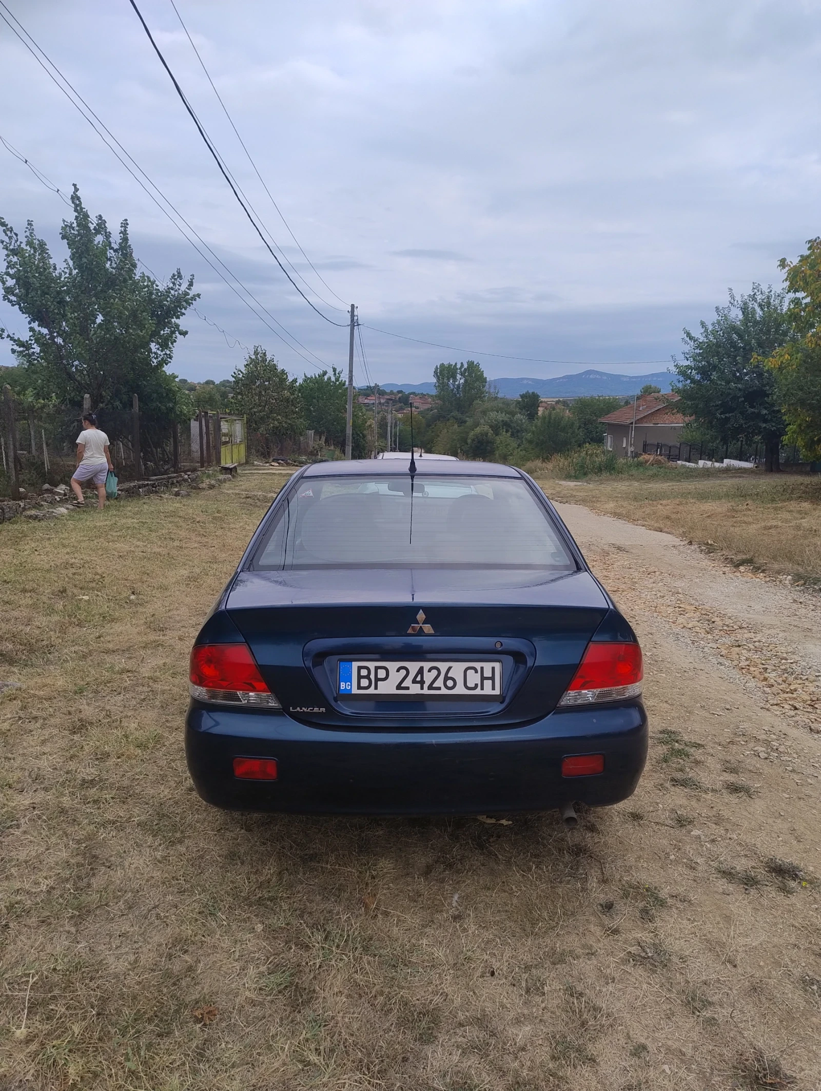 Mitsubishi Lancer 1.6i 98, снимка 5 - Автомобили и джипове - 56045575