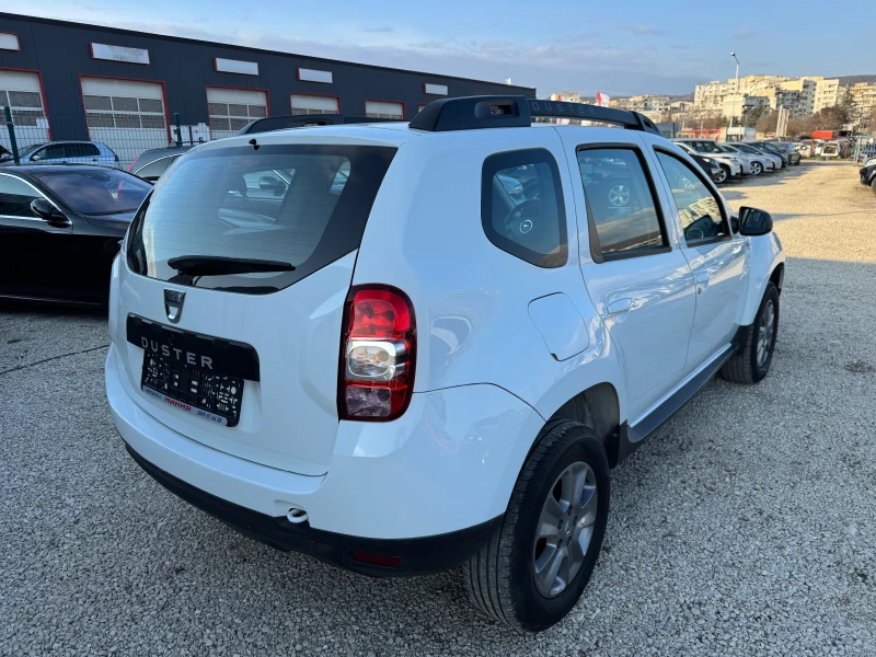 Dacia Duster 1.6 I Gaz, снимка 4 - Автомобили и джипове - 48789420