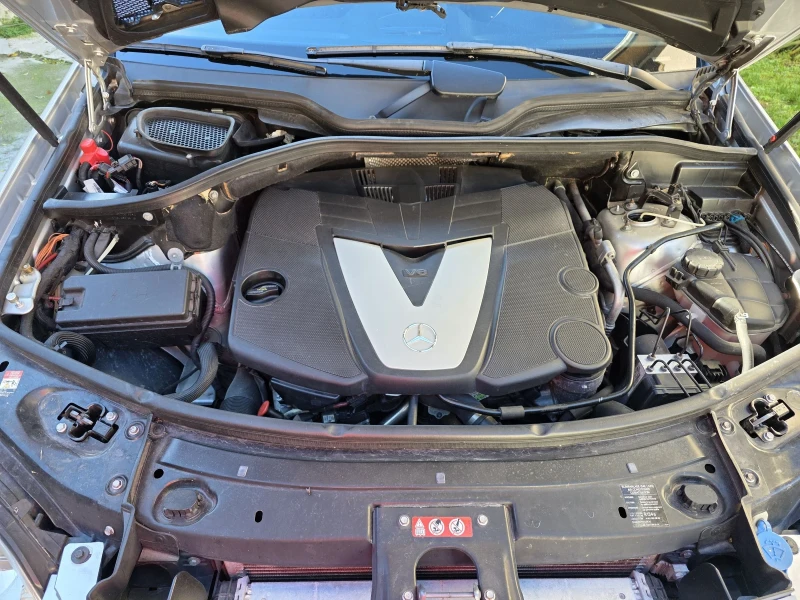 Mercedes-Benz ML 320 4Matic, снимка 13 - Автомобили и джипове - 52646044