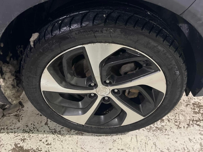 Hyundai Tucson * Premium * CARFAX * БЕЗ ПЪРВОНАЧАЛНА ВНОСКА, снимка 7 - Автомобили и джипове - 52748503