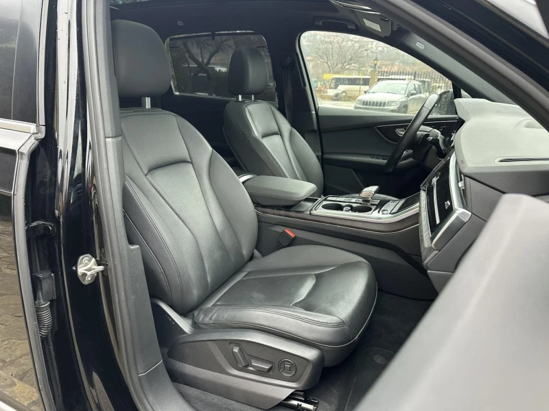 Audi Q7 55TFSI/PROGRESIVE/S-LINE/360/PANO/60хил.км-6+ 1, снимка 12 - Автомобили и джипове - 53133170