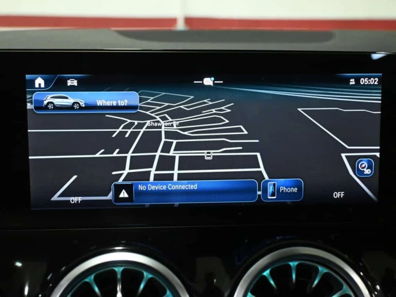 Mercedes-Benz GLA * 250 4MATIC No Accident Navigation Panoramic Roof, снимка 15 - Автомобили и джипове - 53538061