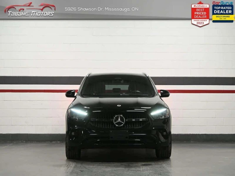 Mercedes-Benz GLA * 250 4MATIC No Accident Navigation Panoramic Roof, снимка 2 - Автомобили и джипове - 53538061