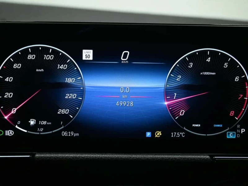 Mercedes-Benz GLA * 250 4MATIC No Accident Navigation Panoramic Roof, снимка 12 - Автомобили и джипове - 53538061