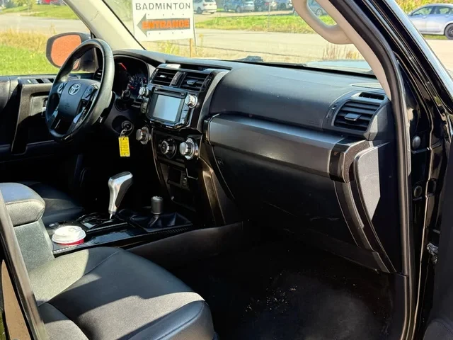 Toyota 4runner !FULL SPECIAL!, снимка 6 - Автомобили и джипове - 55099695