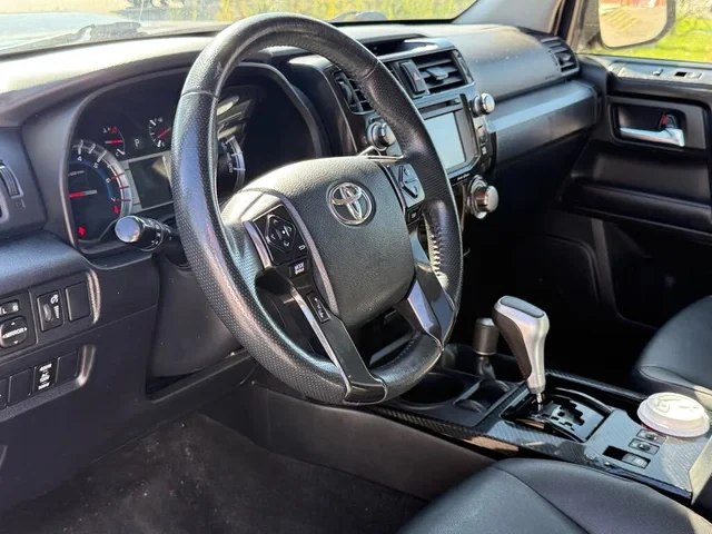 Toyota 4runner !FULL SPECIAL!, снимка 7 - Автомобили и джипове - 55099695