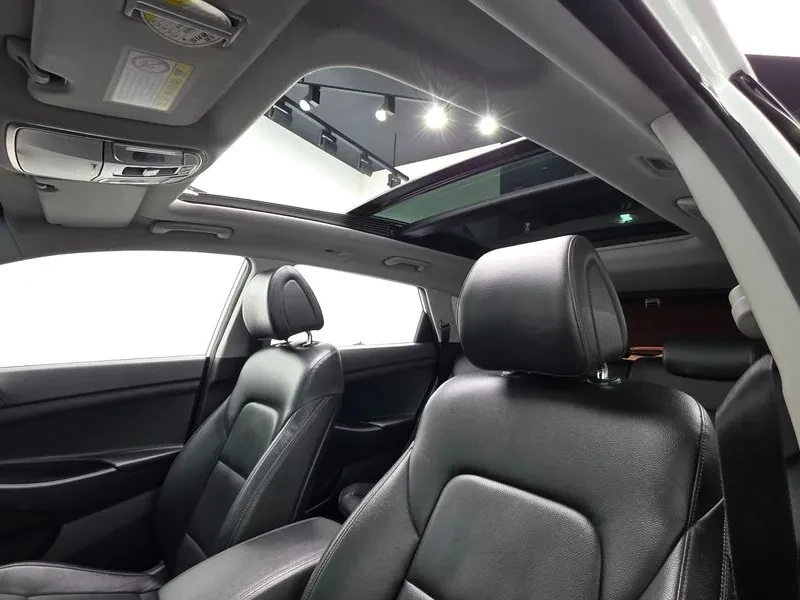 Hyundai Tucson 2.0 - САМО 30% АВАНС, снимка 17 - Автомобили и джипове - 56065940