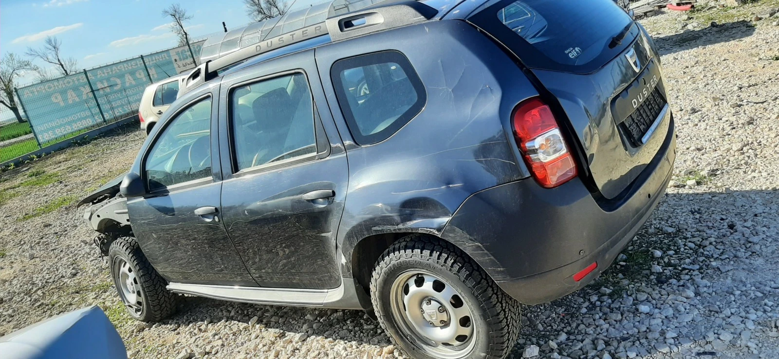 Dacia Duster 1,5DCI  4х4 - изображение 4