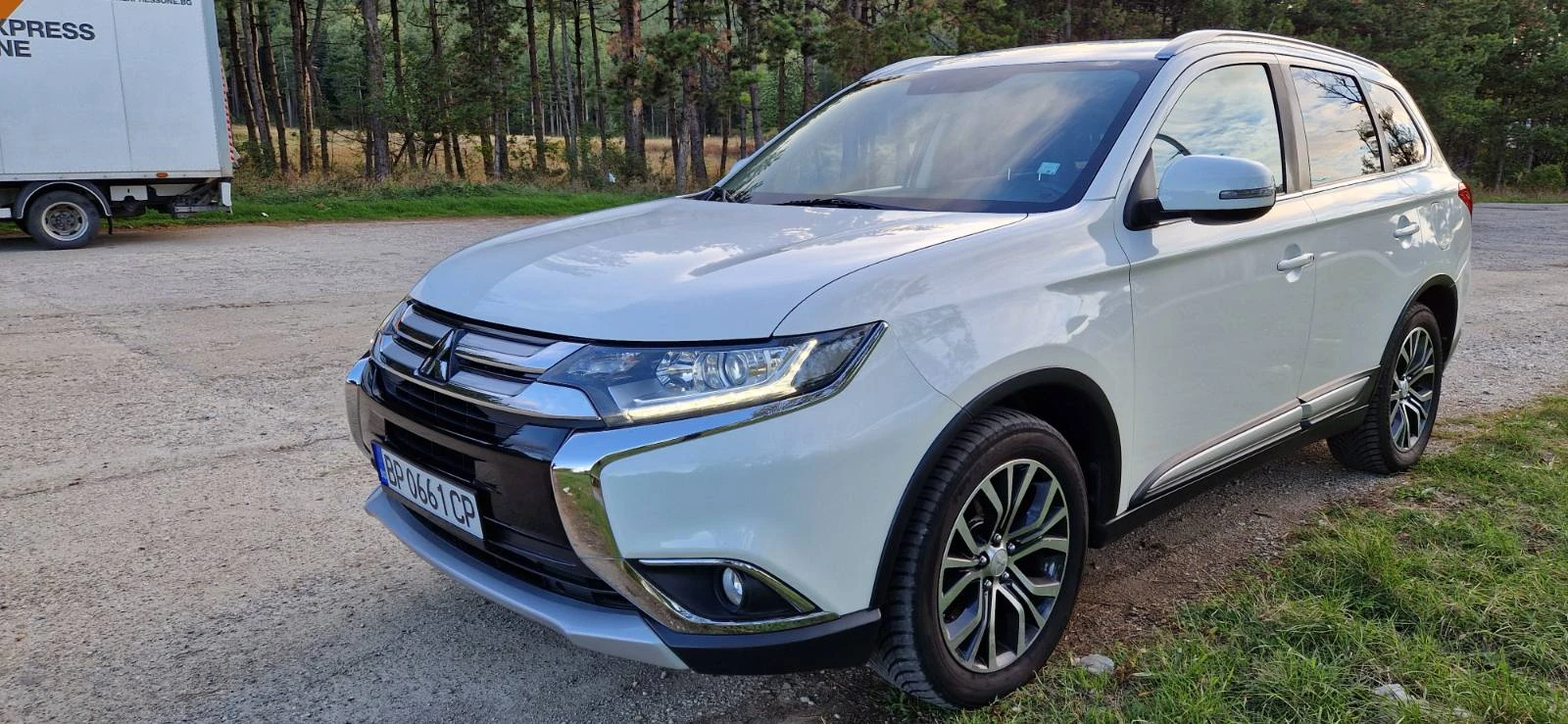 Mitsubishi Outlander 2.2did 4x4 - изображение 6