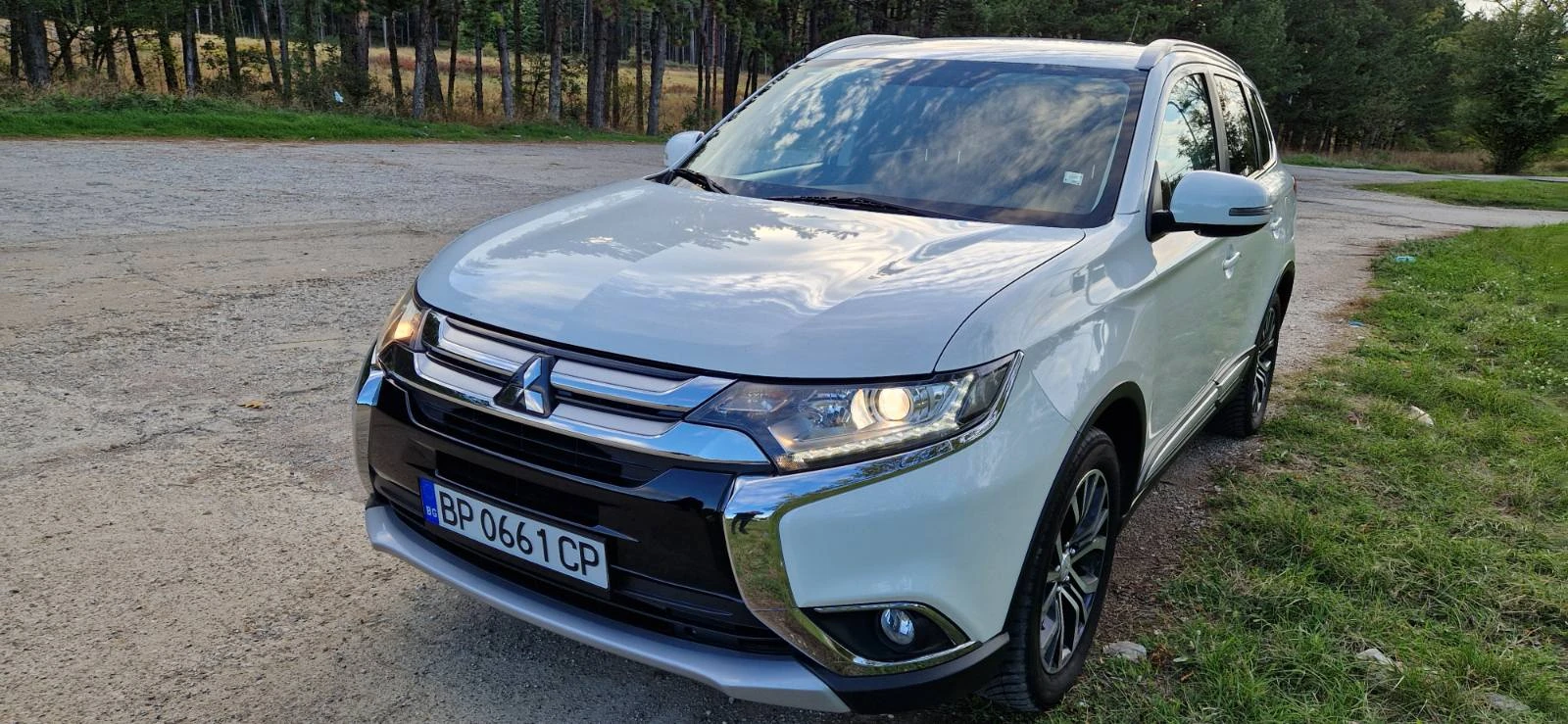 Mitsubishi Outlander 2.2did 4x4 - изображение 2