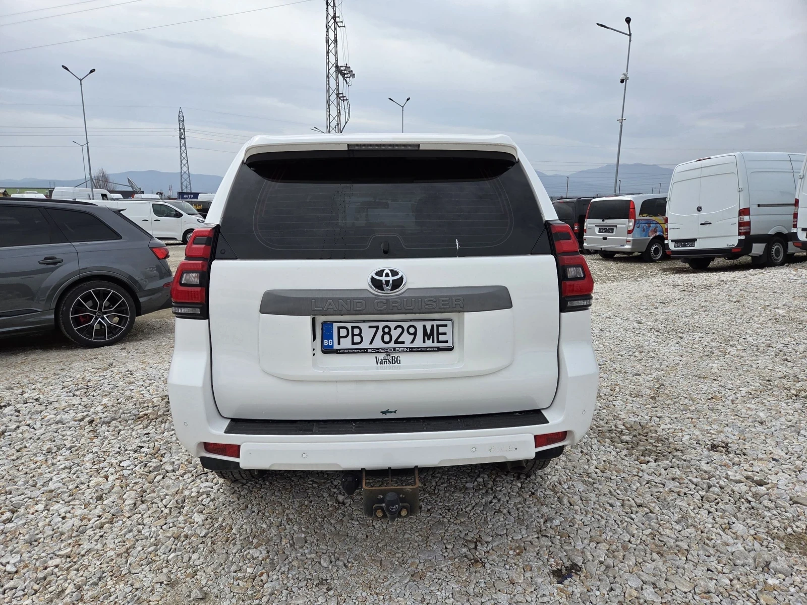 Toyota Land cruiser 2.8, D-4D, Comfort - изображение 4