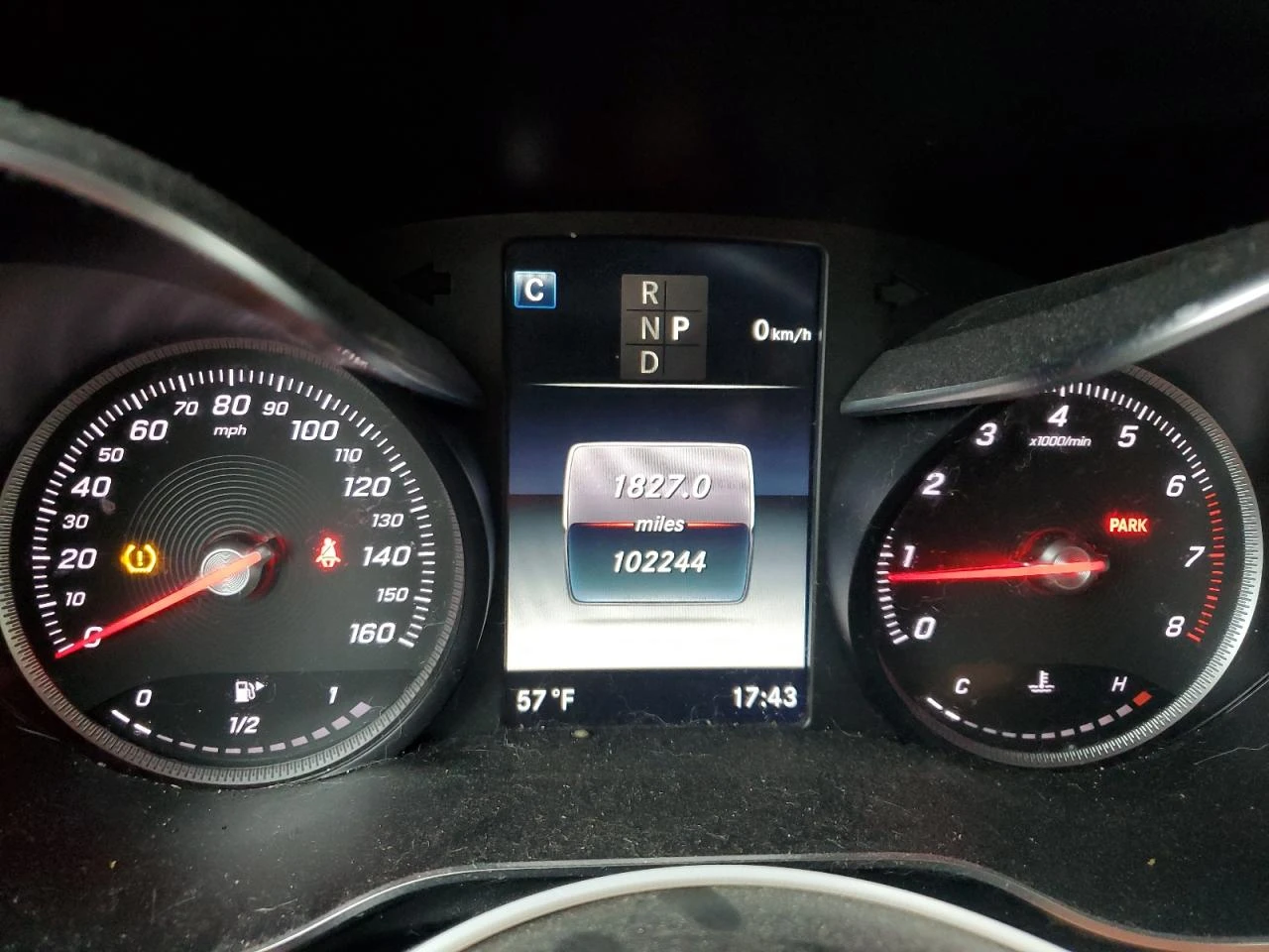 Mercedes-Benz GLC 300 AMG* PACK* 4MATIC* BURMESTER* КАМЕРА* КЕЙЛЕС* LANE - изображение 8