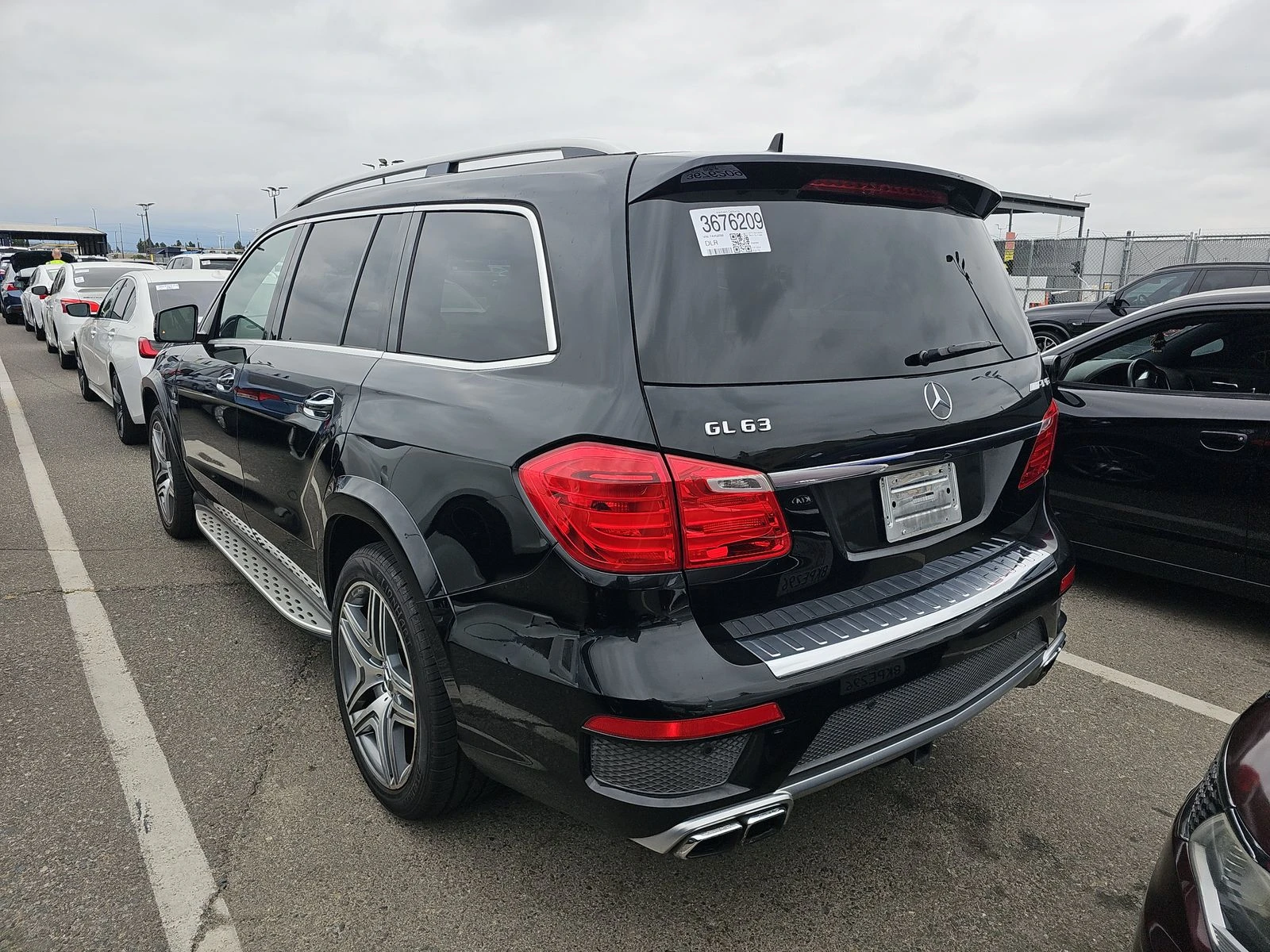 Mercedes-Benz GL 63 AMG 7МЕСТА* МАСАЖ* ДИСТРОНИК* HARMAN* DESIGNO* ОБДУХ*  - изображение 4