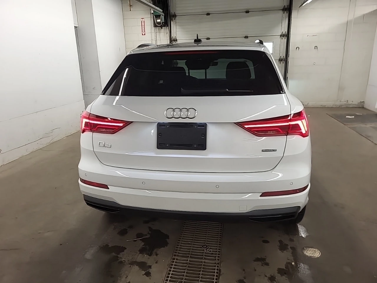 Audi Q3 * CARFAX * АВТО КРЕДИТ * ЦЕНА ДО БГ! - изображение 5