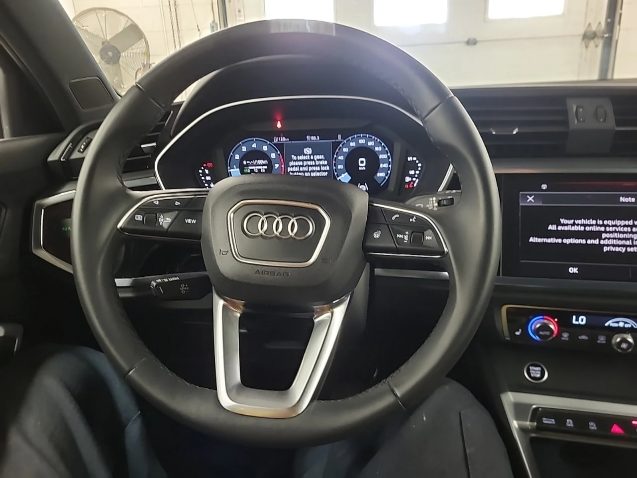 Audi Q3 * CARFAX * АВТО КРЕДИТ * ЦЕНА ДО БГ! - изображение 10