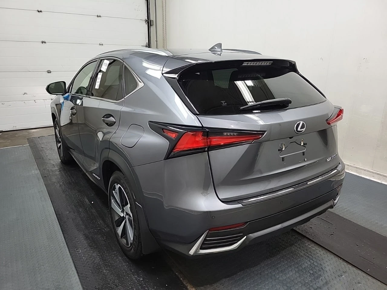 Lexus NX 300h * АвтоКредит*  - изображение 3