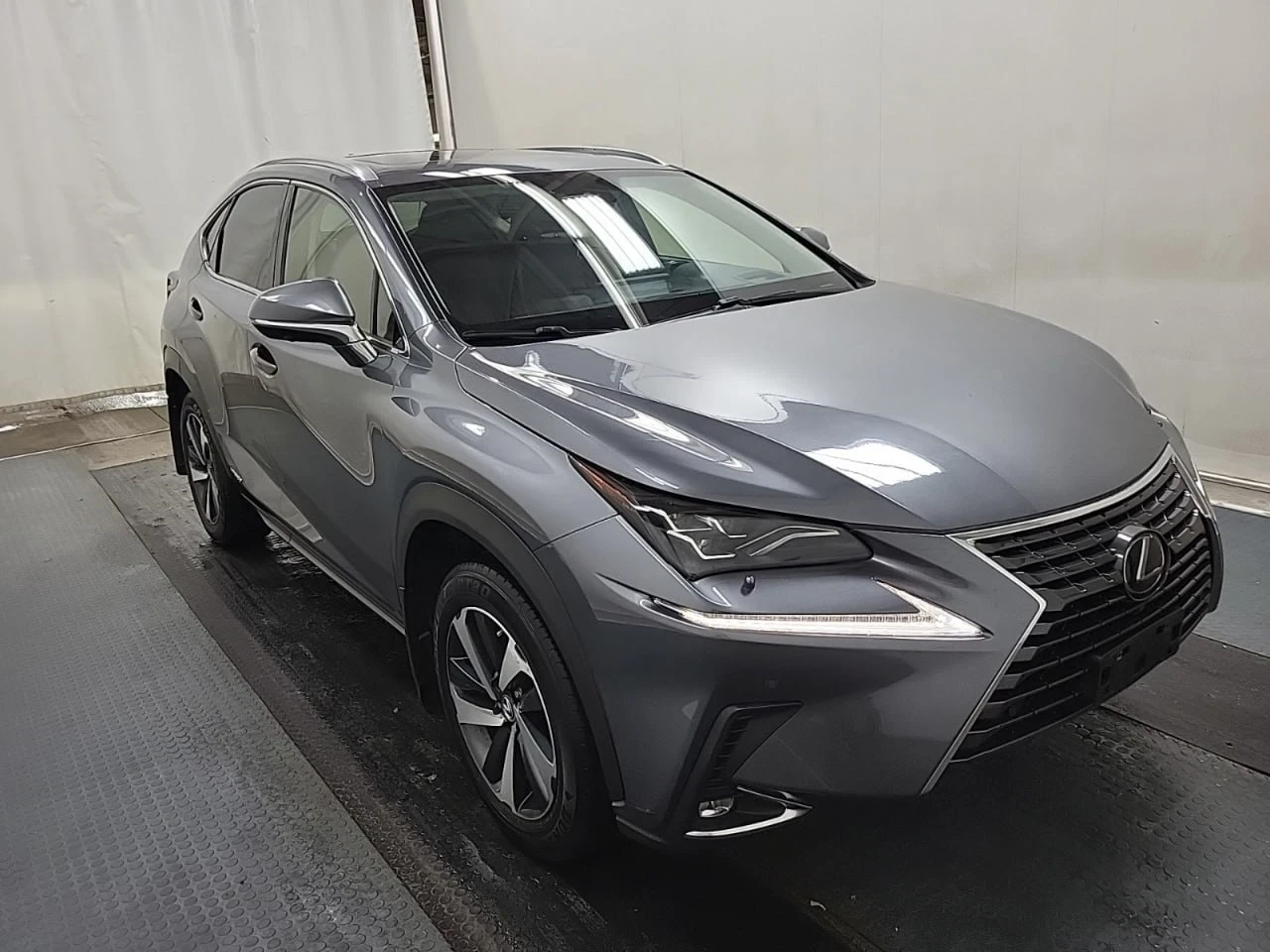 Lexus NX 300h * АвтоКредит*  - изображение 2