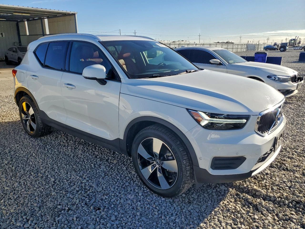 Volvo XC40 MOMENTUM | Mobile.bg � ����������� 5
