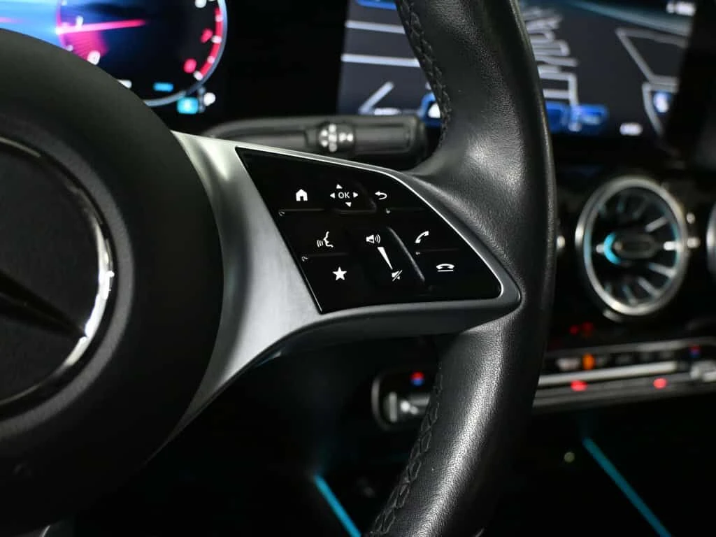 Mercedes-Benz GLA * 250 4MATIC No Accident Navigation Panoramic Roof | Mobile.bg � ����������� 14