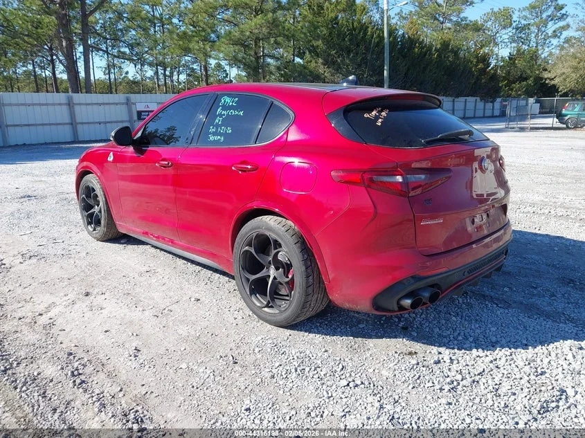 Alfa Romeo Stelvio QUADRIFOGLIO AWD, снимка 3 - Автомобили и джипове - 53820462