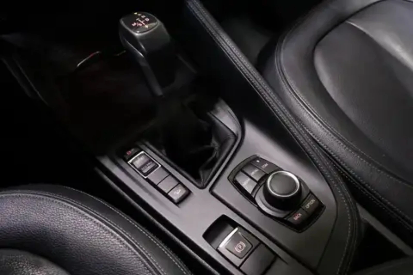 BMW X1 2018/123000KM/ПОДГРЕВ/4Х4/КАМЕРА, снимка 10 - Автомобили и джипове - 53883792