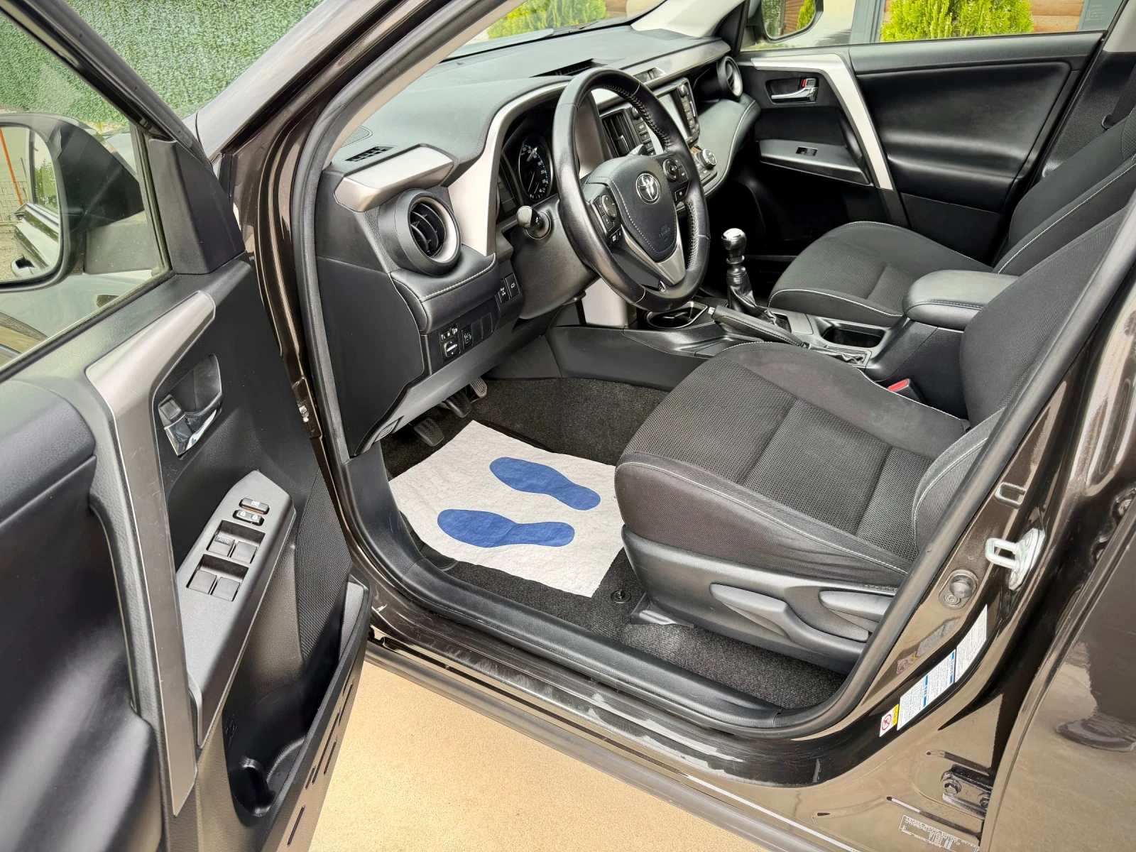 Toyota Rav4 2.0 VALVEMATIC* AWD* FACELIFT, снимка 9 - Автомобили и джипове - 54609488