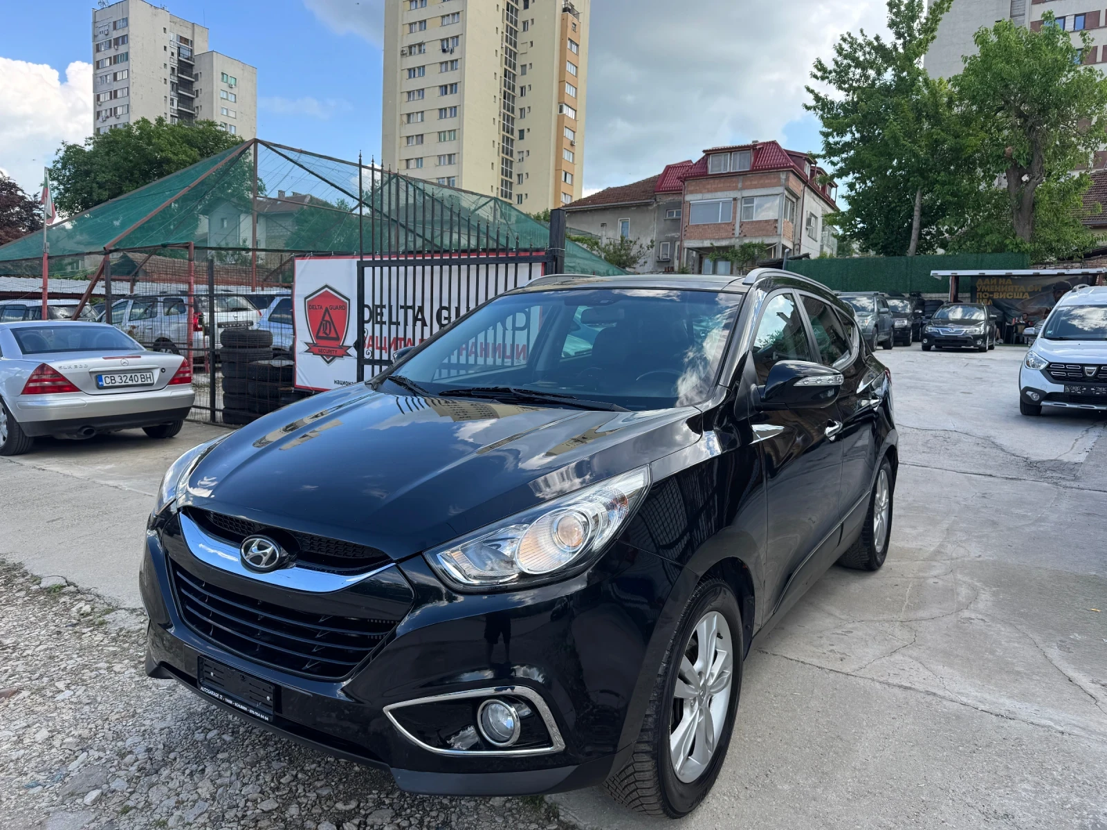 Hyundai IX35 2.0 Crdi Швейцария Фул Екстри ТОП, снимка 9 - Автомобили и джипове - 54661419