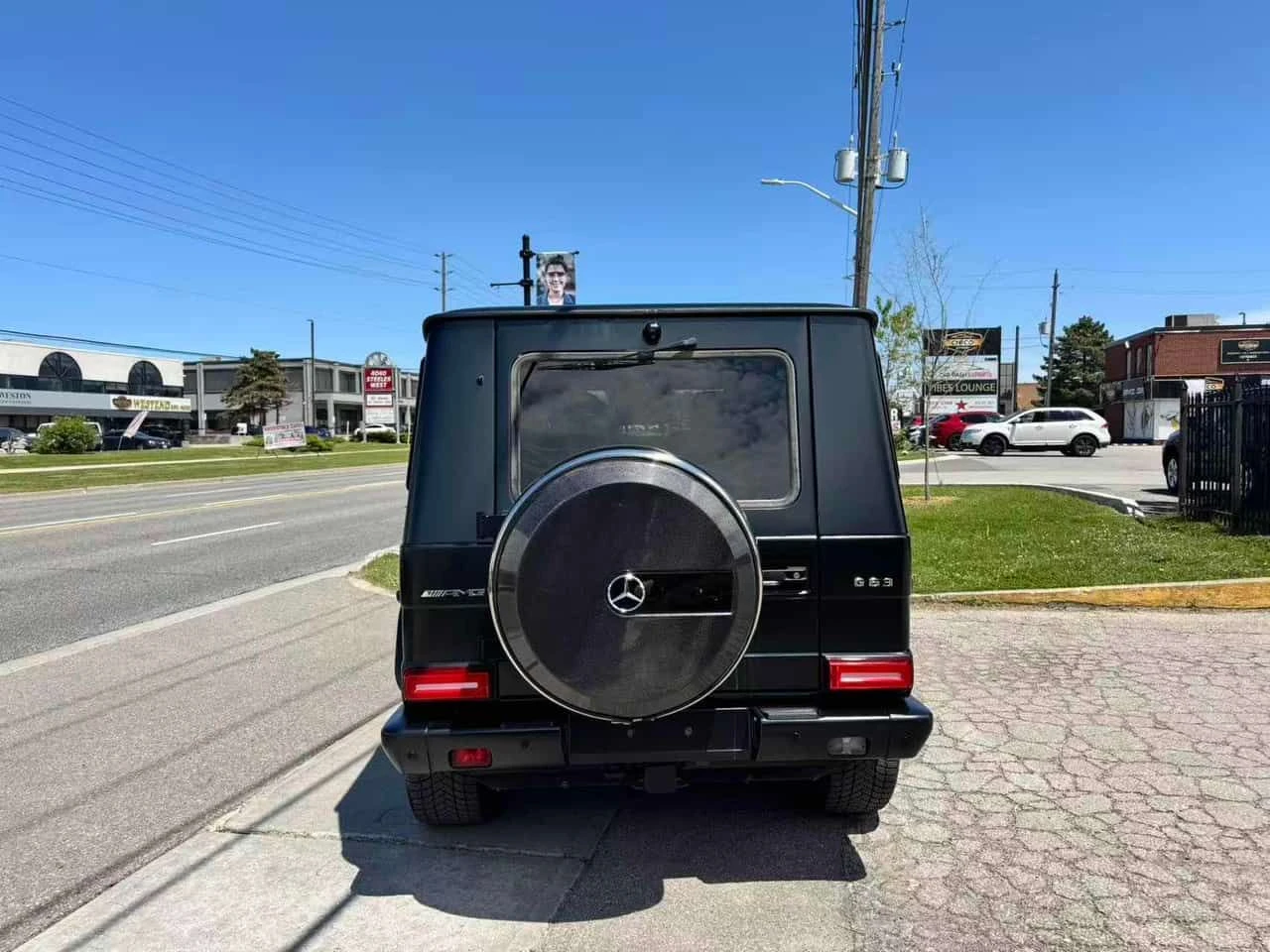 Mercedes-Benz G 63 AMG * CARFAX * АВТОКРЕДИТ БЕЗ ПЪРВОНАЧАЛНА ВНОСКА, снимка 4 - Автомобили и джипове - 54698673