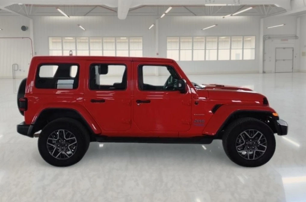 Jeep Wrangler !!!ОЧАКВАН ВНОС!!! SAHARA 2.0 PHEV 272hp, снимка 4 - Автомобили и джипове - 55994798