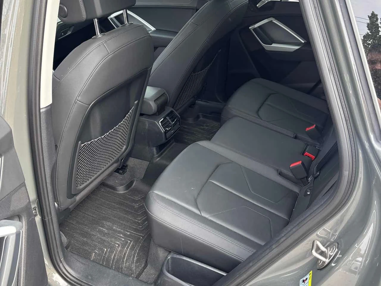 Audi Q3 * Progressiv * CARFAX * ЦЕНА ДО БГ, снимка 12 - Автомобили и джипове - 56684489
