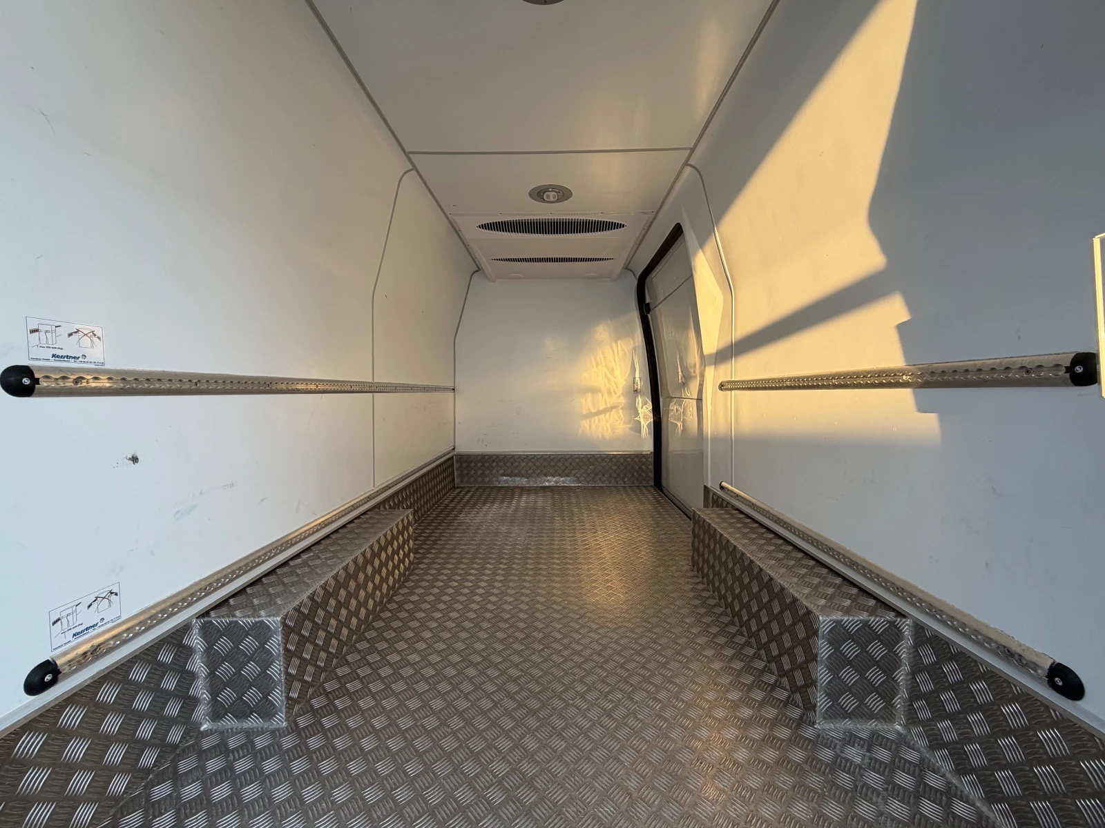 Mercedes-Benz Sprinter 316 EURO6!ХЛАДИЛЕН!ТОПFULL!, снимка 9 - Бусове и автобуси - 53829129