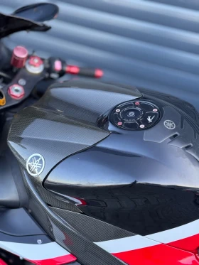 Yamaha YZF-R1 | Mobile.bg    5
