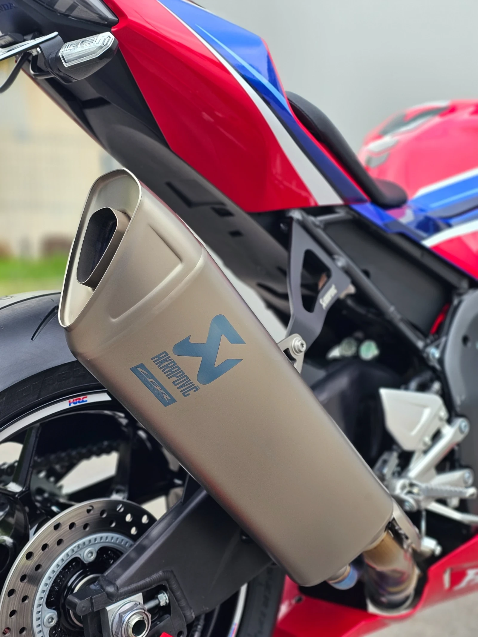 Honda Cbr  1000 RR-R / SC82 / 2022 - изображение 10