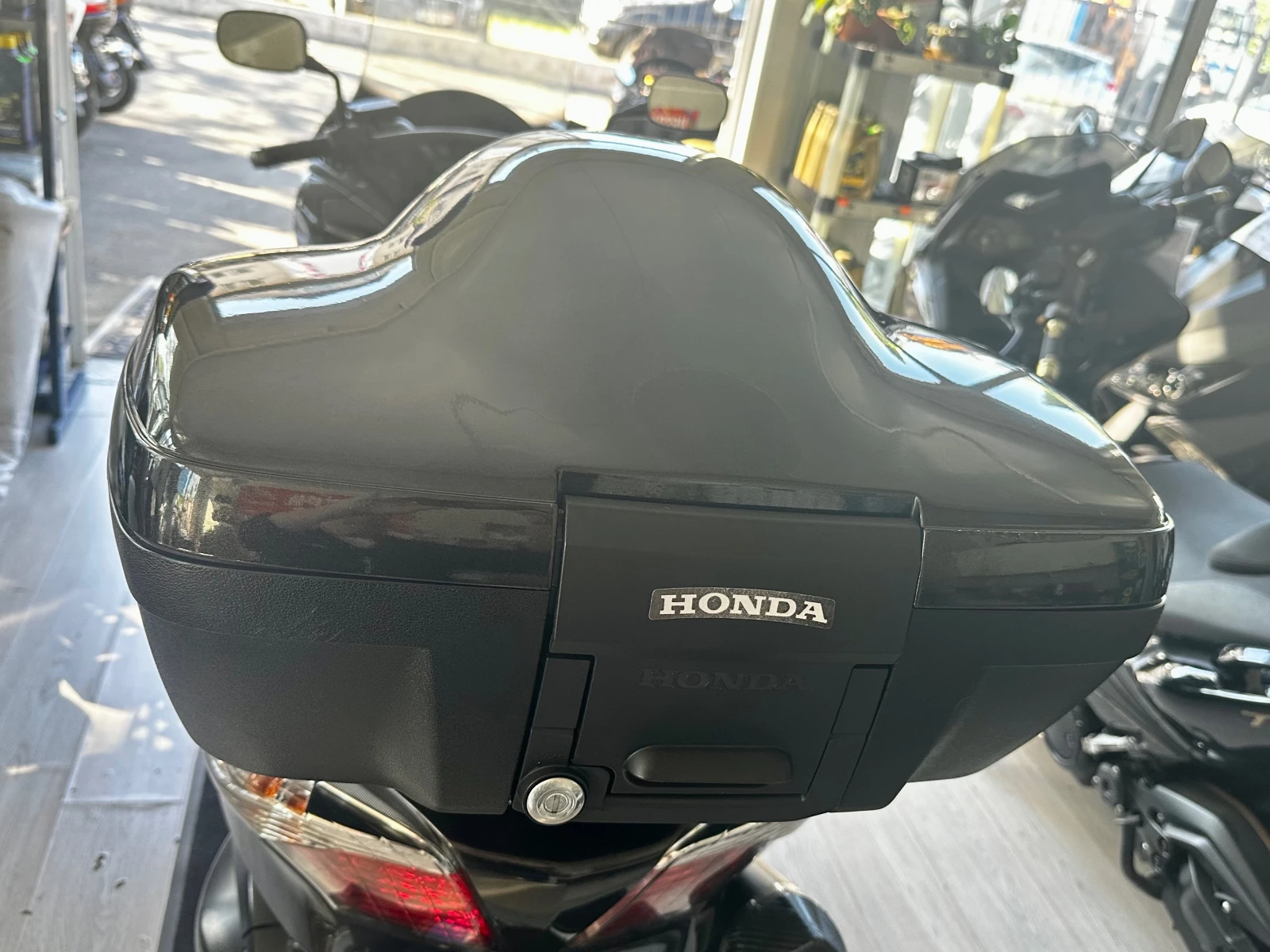Honda Silver Wing SWT600i ABS - изображение 7